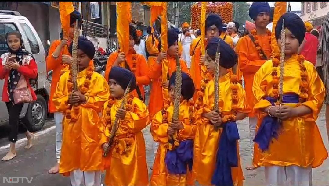Guru Nanak Jayanti 2023: राजस्थान में नगर कीर्तन, अरदास के साथ मनी गुरु नानक देव की जंयती, देखें तस्वीरें
