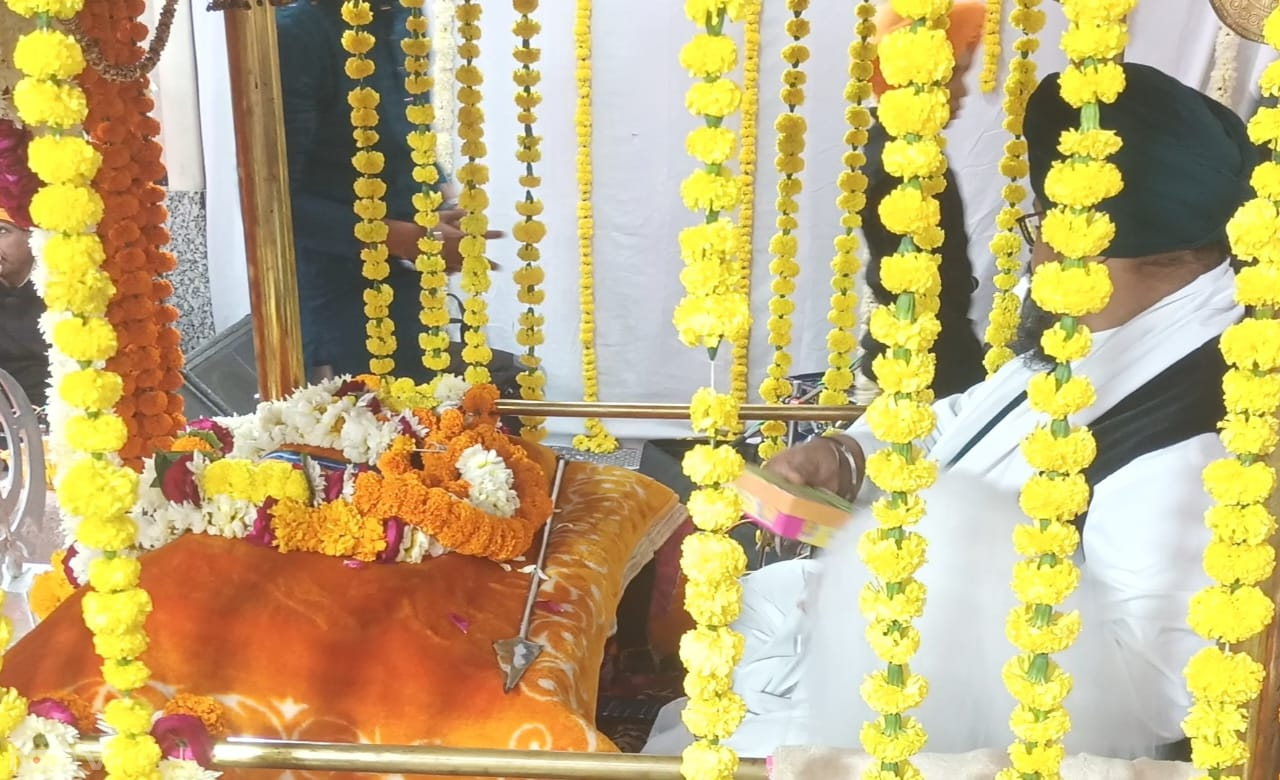 Guru Nanak Jayanti 2023: राजस्थान में नगर कीर्तन, अरदास के साथ मनी गुरु नानक देव की जंयती, देखें तस्वीरें