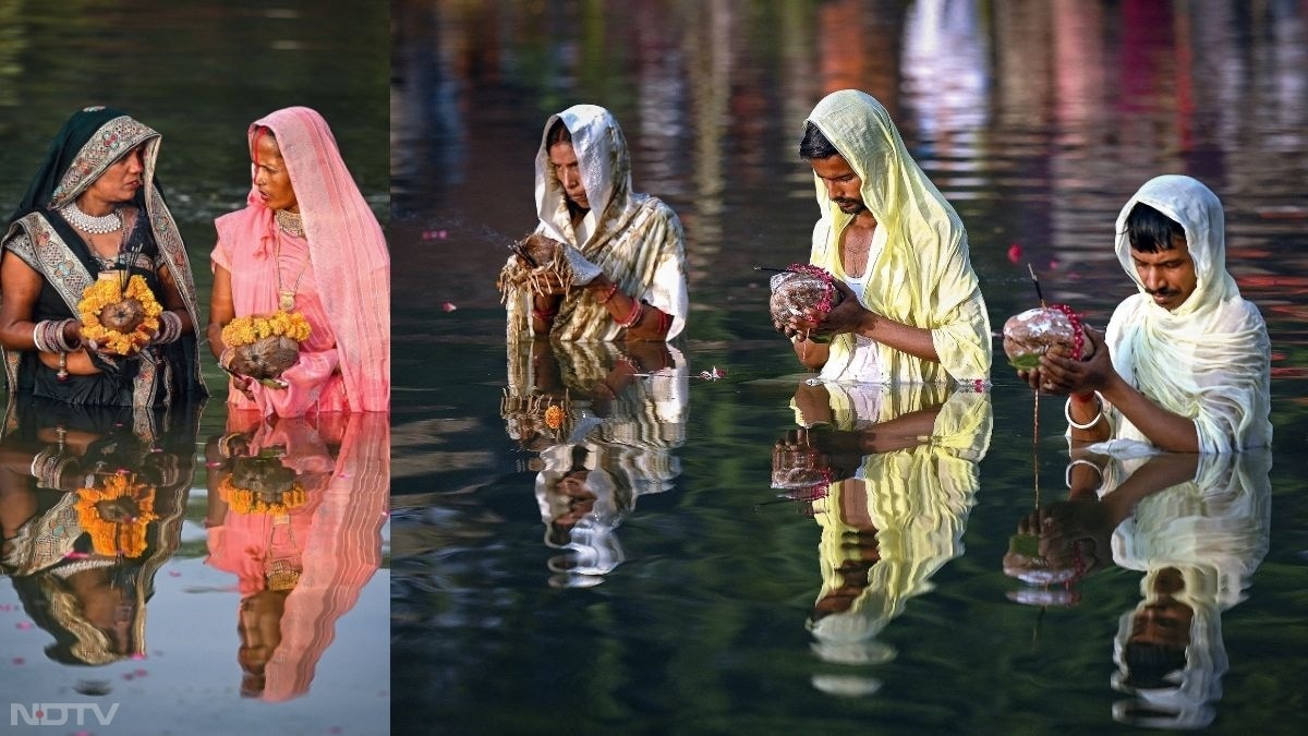 इसके बाद आज यानी मंगलवार को 36 घंटे के निर्जला व्रत करते हुए व्रतियों ने रात भर घाट पर या पास ही रुककर अगले दिन उगते सूर्य को अर्घ्य देने के लिए प्रतीक्षा की, जो उनके धैर्य और भक्ति की पराकाष्ठा है. ( PTI)