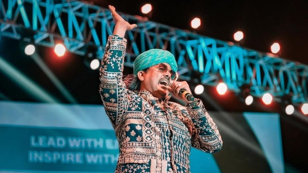 वहीं 22 फरवरी की शाम पर मरू महोत्स्व में आपके पिया से लग्न लगाने के लिए विश्व स्तर पर लोगों की आंख के तारे बन चुके मशहूर लोक कलाकार 'मामे खान' लाइव प्रस्तुति देंगे.