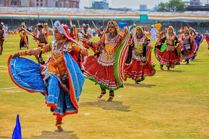 जयपुर के सवाई मानसिंह स्टेडियम में 77वें स्वतंत्रता दिवस पर एक कार्यक्रम का आयोजन किया गया. फोटो: पीटीआई