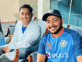 भारतीय बल्लेबाज पृथ्वी शॉ चोट के कारण वनडे कप से हुए बाहर