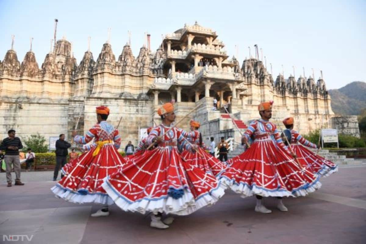 पाली में दो दिवसीय रणकपुर जवाई बांध महोत्सव का जीप सफाई के साथ आगाज किया गया.