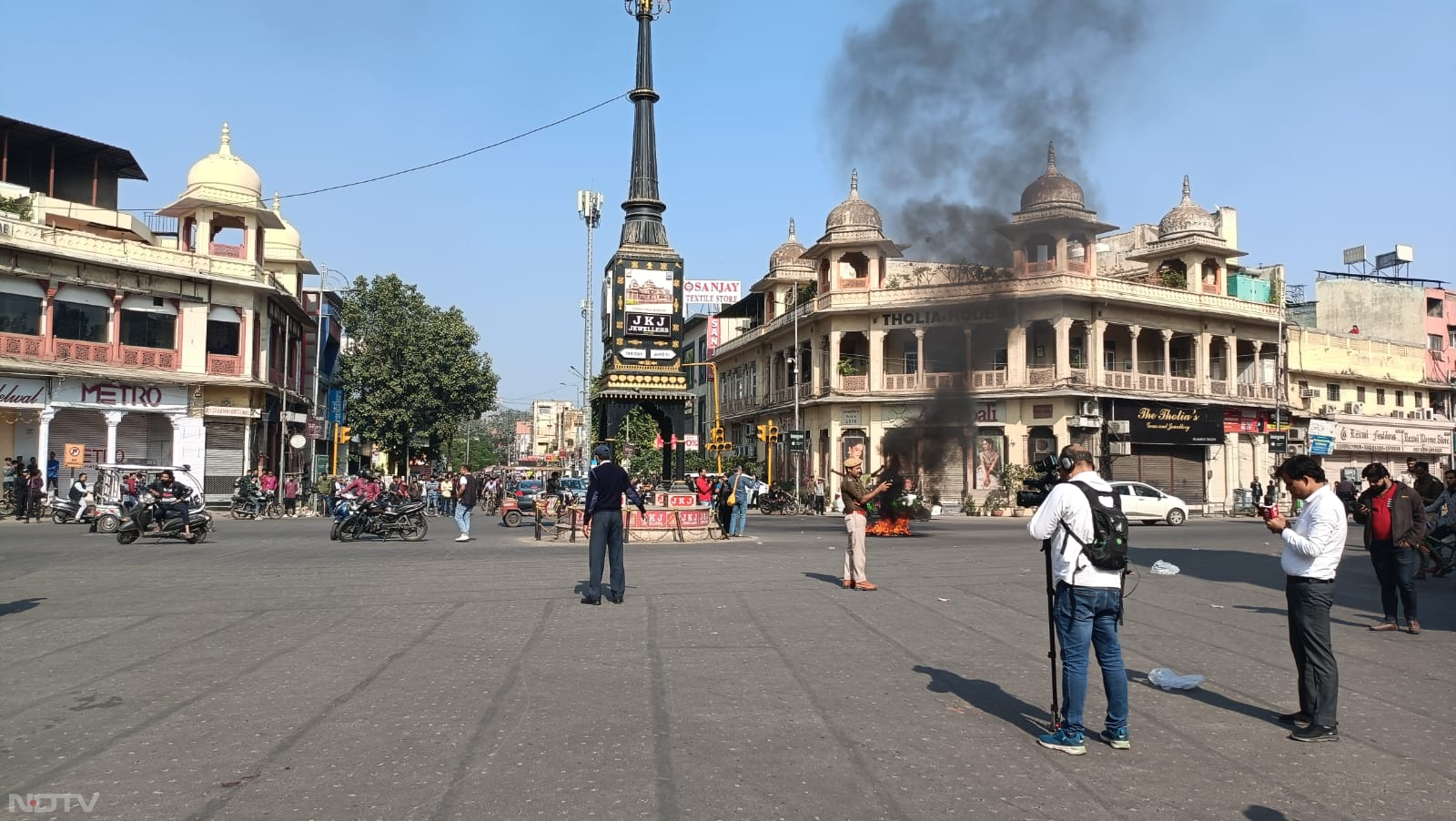 जयपुर पुलिस ने जयपुरवासियों से की शांति की अपील