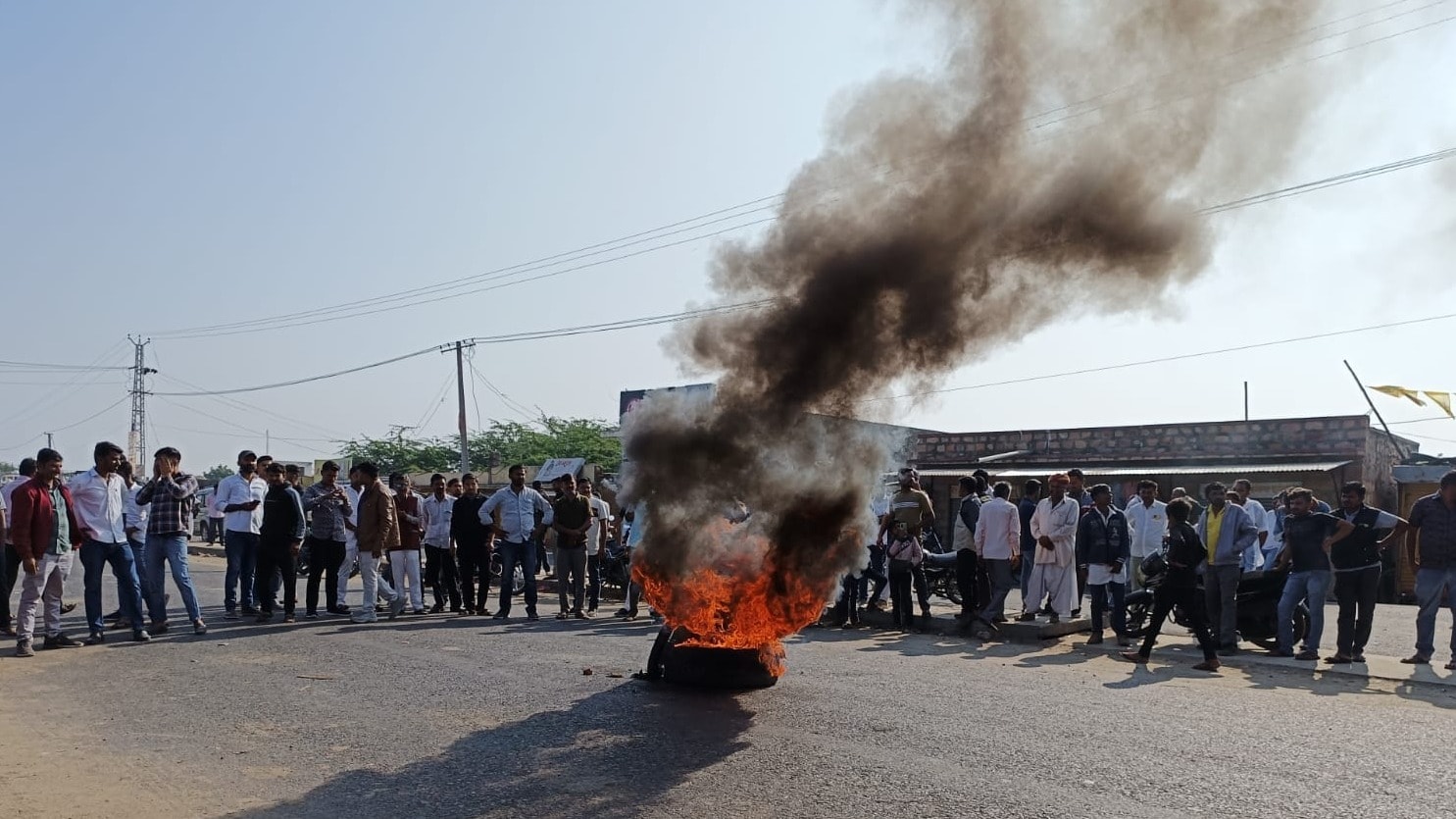 सीकर शहर, श्रीमाधोपुर, फतेहपुर, दांतारामगढ़, मूंडरू, लोसल व पलसाना सहित अधिकतर इलाकों के बाजार रहे पूर्णरूप से बंद