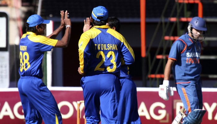 Sri Lanka players react after the wicket of India batsman Naman Ojha in the fifth ODI of the Micromax Cup Triangular Series in Harare. (AP Photo) 5th ODI: India vs Sri Lanka