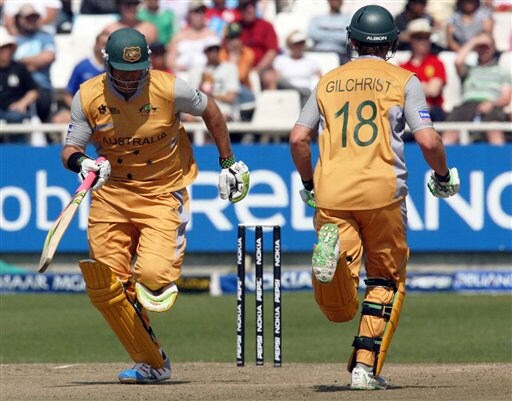 Australia's Matthew Hayden and Adam Gilchrist, make a run during their Twenty20 cricket match against Sri Lanka in Cape Town, South Africa, Thursday, Sept. 20, 2007. Australia vs Sri Lanka