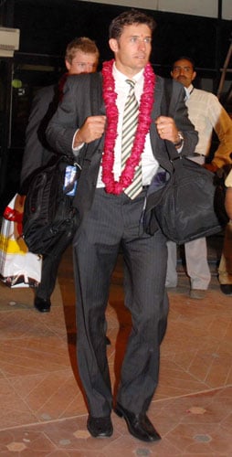 Mike Hussey arrives at the Sanganer Airport in Jaipur on September 22, 2008. (PTI Photo) Australian team arrives in India