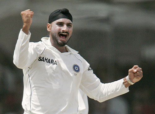 Harbhajan Singh celebrates the dismissal of Michael Vandort during fourth day of the second Test between India and Sri Lanka in Galle on August 3, 2008. 2nd Test, Day 4: India vs SL