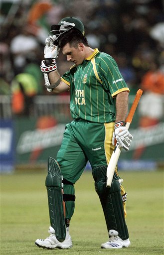 South Africa's Graeme Smith leaves the ground after his dismissal by India's RP Singh during their Twenty20 World Championship Cricket match in Durban, South Africa, Thursday, Sept. 20, 2007. India vs South Africa