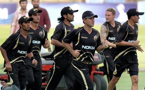 Kolkata Knight Riders players during a practice session, a day before the start of the DLF IPL T20 championship in Bangalore on Thursday. (PTI Photo) Kolkata Knight Riders at nets