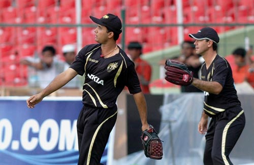 Sourav Ganguly with teammate Ricky Ponting during a practice session, a day before the start of the DLF IPL T20 championship in Bangalore on Thursday. (PTI Photo) Kolkata Knight Riders at nets