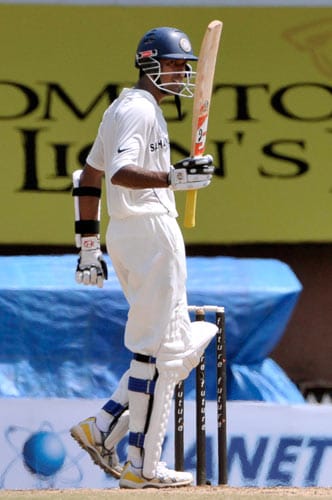 Wasim Jaffer acknowledges the crowd after scoring fifty runs against South Africa during third day of the first Test match of the Future Cup series in Chennai on Friday, March 28, 2008. South Africa scored 540 in first innings against India. Day 3: India vs SA, 1st Test