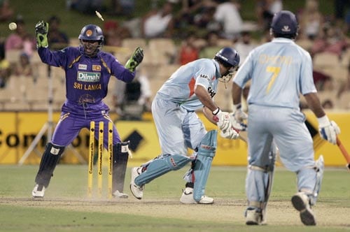 Just when Yuvraj Singh looked like taking India home, Chaminda Vaas beat him with a yorker. Yuvraj scored 76 from 70 balls. 8th match - India vs Sri Lanka
