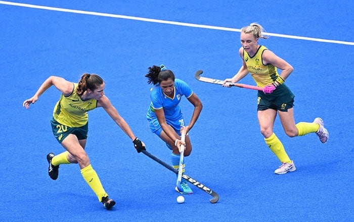 भारतीय महिला हॉकी टीम ने ऑस्ट्रेलिया को हराकर ओलिंपिक सेमीफाइनल में जगह बनाई