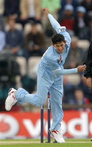 Ajit Agarkar bowls during the one-day cricket match between England and India at The Rose Bowl cricket ground in Southampton, England, Tuesday, Aug. 21, 2007. Ind v Eng, 1st ODI