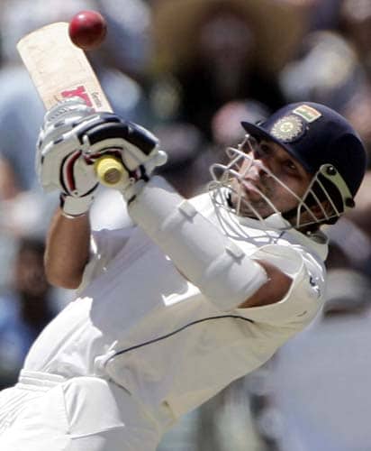 Sachin Tendulkar lifts the ball over slips for 4 runs off Australia's Brett Lee at the WACA in Perth on Wednesday, January 16, 2008, on the first day of their third Test match. Australia lead the series 2-0. 3rd Test, Ind vs Aus - Day 1