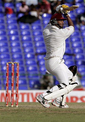 West Indies batsman Daren Ganga bats against India in the second innings on the fourth day of the third cricket Test match at Warner Park in Basseterre, St Kitts, Sunday, June 25, 2006. (AP Photo/Lynne Sladky) Ind-WI 3rd Test Day 4