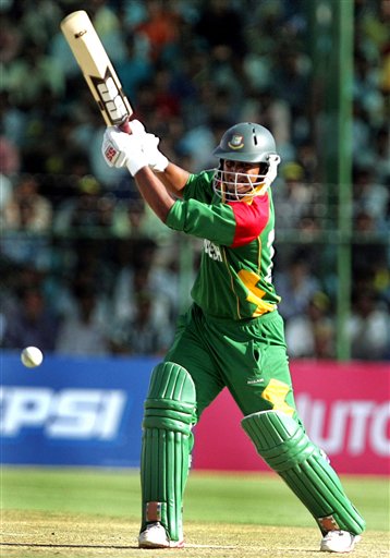 Bangladesh's Shahriar Nafeez bats during the one-day international cricket match against West Indies for the ICC Champions Trophy, in Jaipur on Wednesday. ICC CT WI-Bangladesh