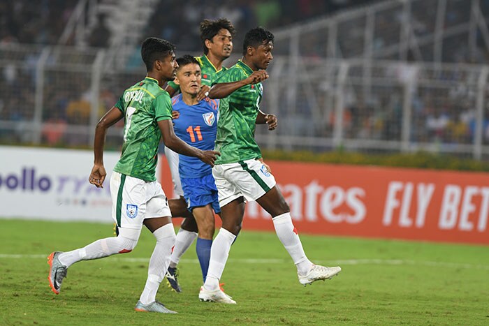 কলকাতার মাটিতে বাংলাদেশের কাছে আটকে গেল ভারত কলকাতার মাটিতে বাংলাদেশের কাছে আটকে গেল ভারত