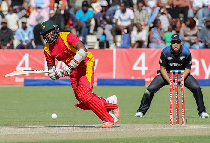 पहले एक दिवसीय मैच में जिम्बाब्वे ने न्यूजीलैंड को 7 विकेट से हराया