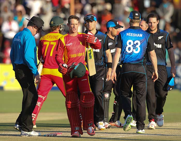 पहले एक दिवसीय मैच में जिम्बाब्वे ने न्यूजीलैंड को 7 विकेट से हराया