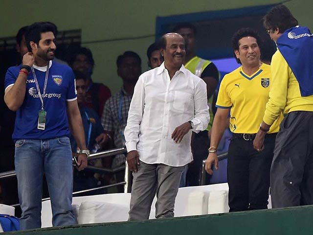 Photo : Amitabh Bachchan, Rajinikanth Cheer ISL Football
