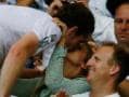 Photo : Mum and girlfriend: It's 'love all' for Andy Murray