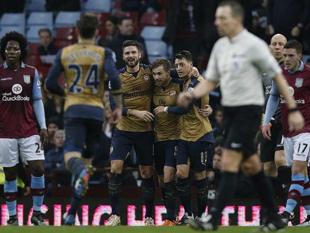 EPL: Arsenal Move to the Top of Table, Tottenham Hotspur Lose