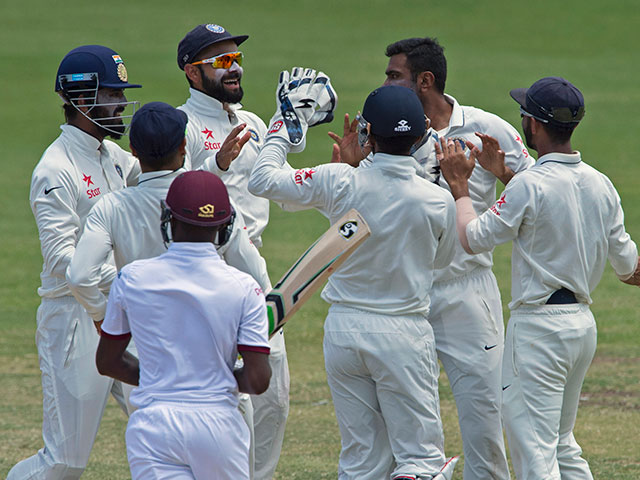 अश्विन की जादुई फिरकी के आगे वेस्टइंडीज ने टेके घुटने, भारत ने पारी और 92 रन से जीता मैच