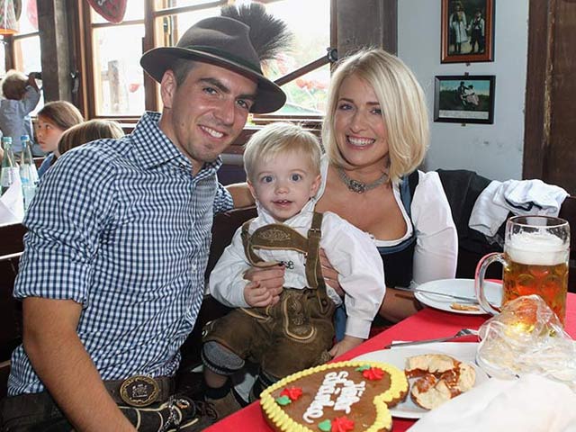 Bayern Munich Players Say Cheers at Oktoberfest