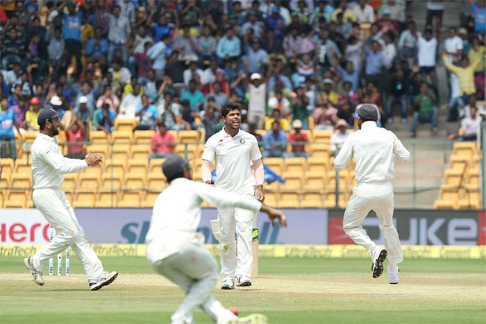 Umesh Yadav bowled a brilliant spell and removed Shaun Marsh and Australian skipper Steve Smith India Beat Australia By 75 Runs To Win 2nd Test, Level Series 1-1