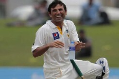 1st Test Day 1: Younis Khan's Hundred Rescues Pakistan at Galle 1st Test Day 1: Younis Khan's Hundred Rescues Pakistan at Galle