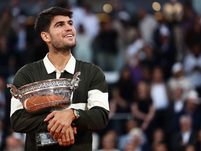 Carlos Alcaraz Makes Massive Comeback To Defend French Open Title vs Jannik Sinner