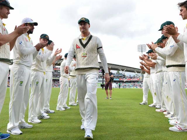 Photo : Ashes: Michael Clarke Bows Out On A High as Australia Demolish England