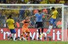 Photo : Confederations Cup, semi-finals: Brazil edge Uruguay