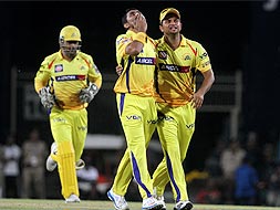 Photo : CLT20 2013: Mike Hussey takes Chennai Super Kings to semifinals