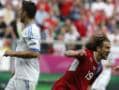 Photo : Euro 2012: Czechs beat Greece to stay in the hunt