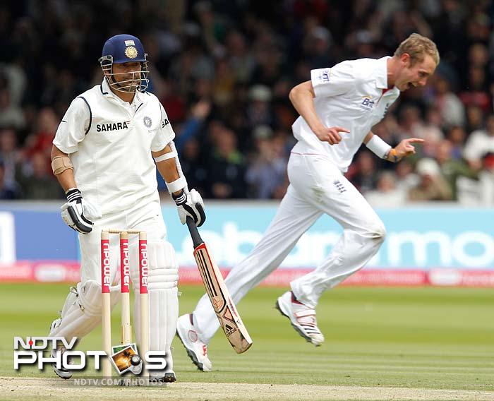 It was complete heart-break though when the partnership was finally broken. Broad found the edge of Tendulkar's bat to remove him on 34, a century left to be made in another innings. 1st Test: England vs India (Day 3)