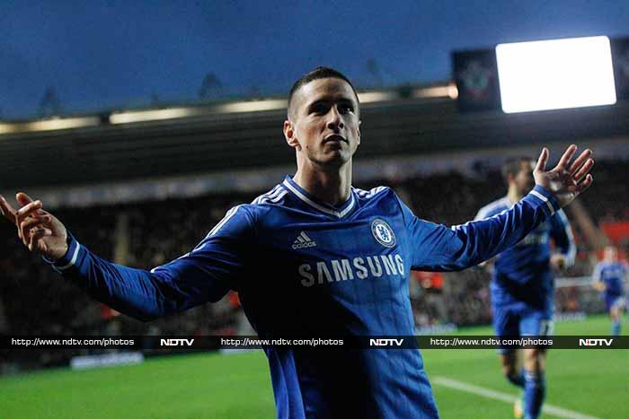 Fernando Torres gave Chelsea the lead on the hour with a close-range header after a deflected cross from Oscar came back off the post, with Willian making it 2-0 11 minutes later from Oscar's pass. Manchester City win, Arsenal maintain place at top of the table