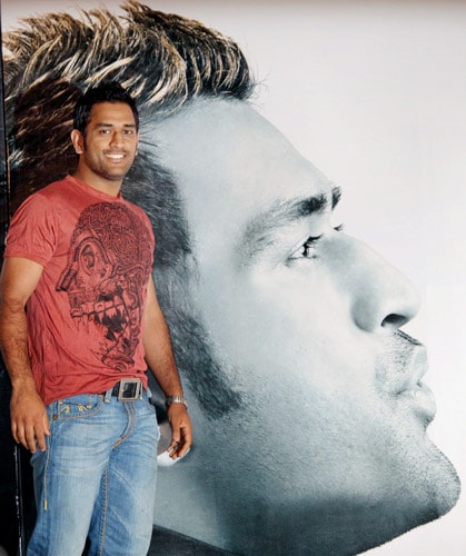 Dhoni's fashion statement | Photo Gallery Dhoni's fashion statement | Photo Gallery
