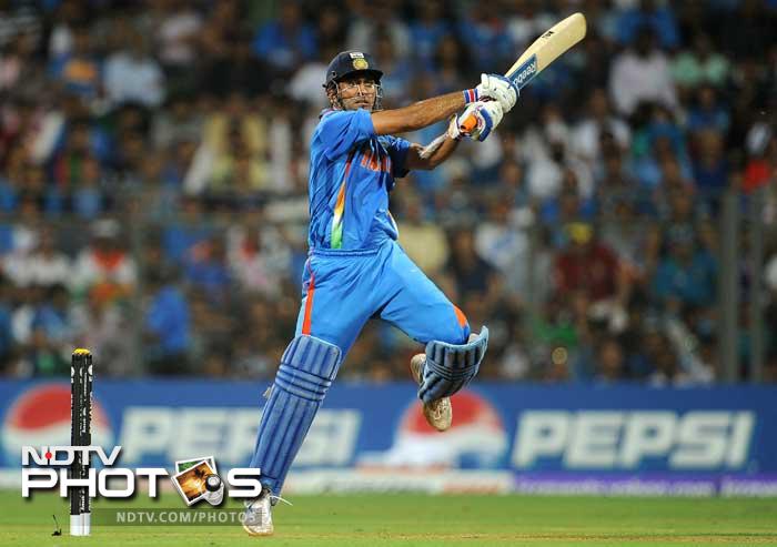 MS Dhoni is the fastest wicketkeeper batsman to complete 6000 runs in ODIs. He needed 166 innings to achieve the feat. Currently he has 6497 runs in 196 ODIs. Sourav Ganguly is the fastest Indian to get to the 6000-run mark, while Sir Viv Richards tops the overall list.