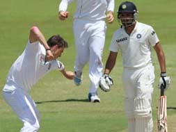 2nd Test, Day 2: South Africa use Steyn to bully India