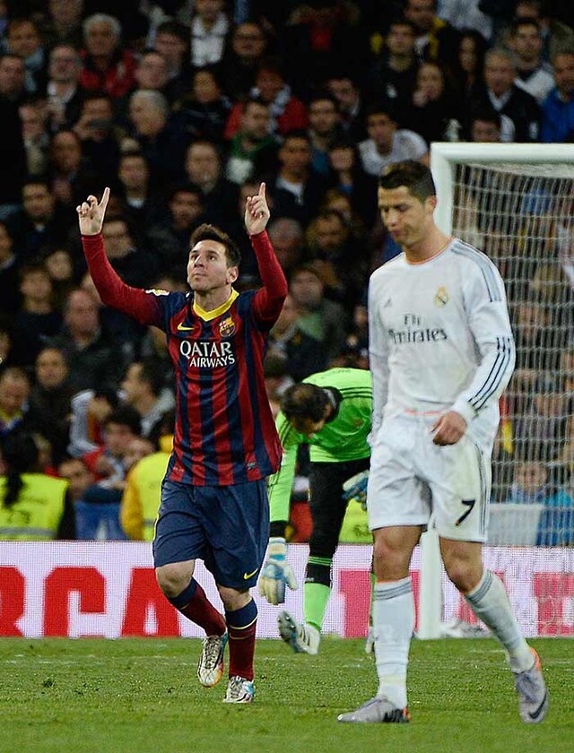 El Clasico Messi S Hat Trick Takes F C Barcelona To 4 3 Win Over