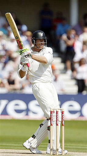 New Zealand's Jacob Oram plays a stoke on day four during their 3rd Test match against Englandat Trent Bridge Stadium, Nottingham on June 8, 2008. Day 4: England vs New Zealand, 3rd Test