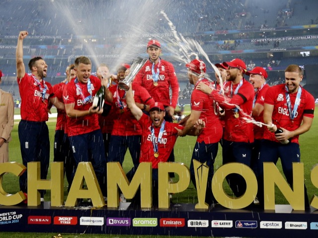 England Beat Pakistan By 5 Wickets To Clinch Second T20 World Cup Title