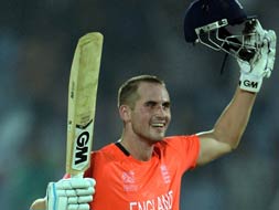 World Twenty20: Alex Hales' heroics helps England beat Sri Lanka