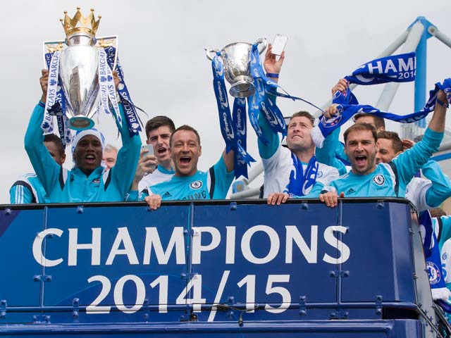 Champions Chelsea Turn London Into Sea of Blue