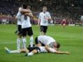 Photo : Euro 2012: Germany oust Denmark to top Group B