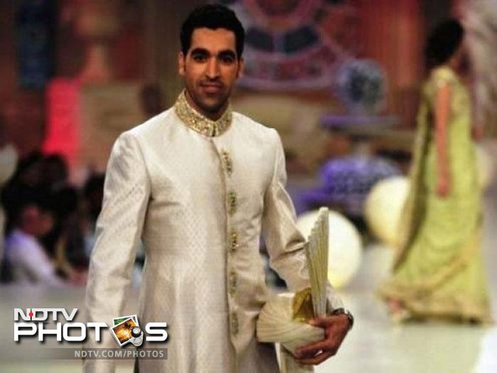Akram wasn't the only Pakistani cricketer at the event. Umar Gul also showed that he could try an alternative career at modelling.